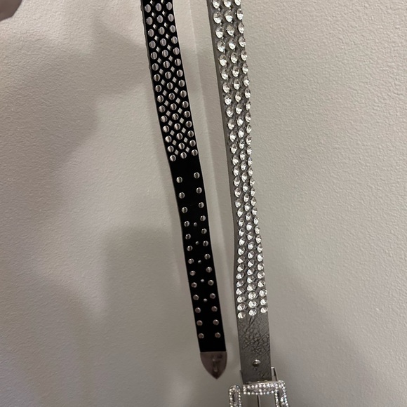 Shyanne Women's Rhinestone Filigree Leather Belt - 150-SIL S/M - Picture 5 of 8